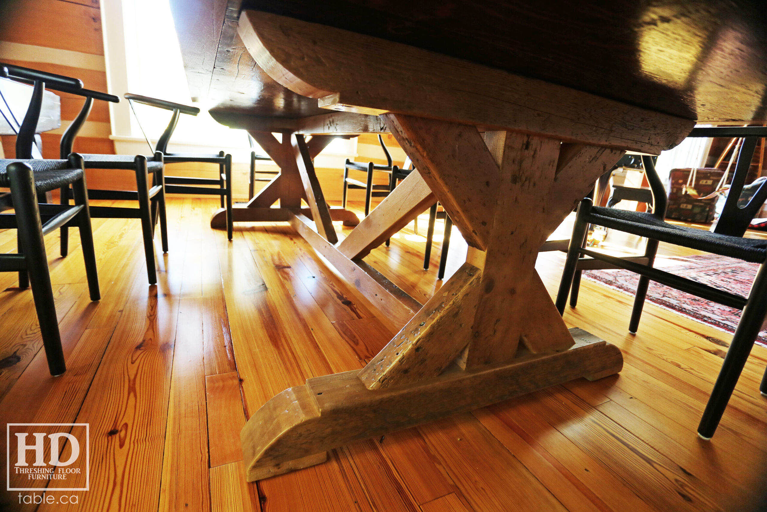 Distressed Reclaimed Wood Table by HD Threshing Floor Furniture / www.table.ca